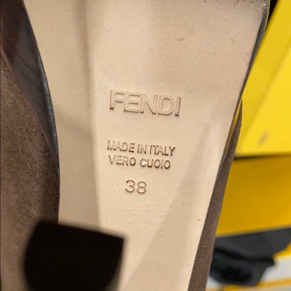 Authentic Fendi Heals - Picture 10 of 10